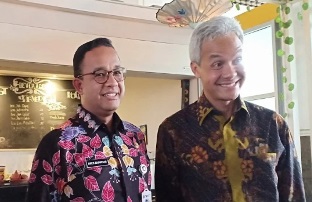 Anies Baswedan dan Ganjar Pranowo saat bertemu di salah satu acara (foto/int)